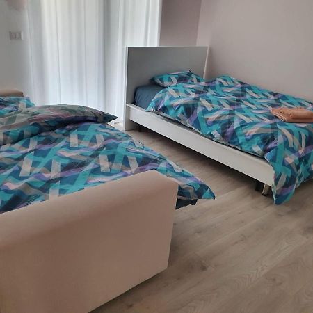 Luxurious Double Bedroom Suite Тирана Экстерьер фото