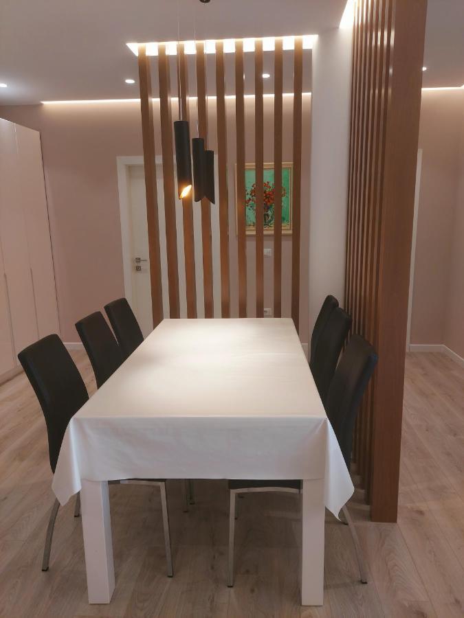 Luxurious Double Bedroom Suite Тирана Экстерьер фото