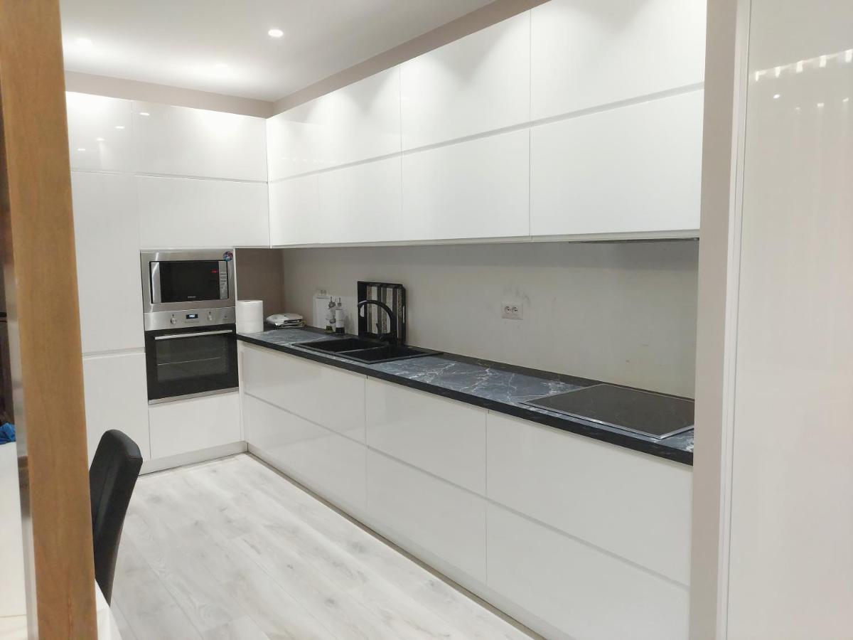 Luxurious Double Bedroom Suite Тирана Экстерьер фото