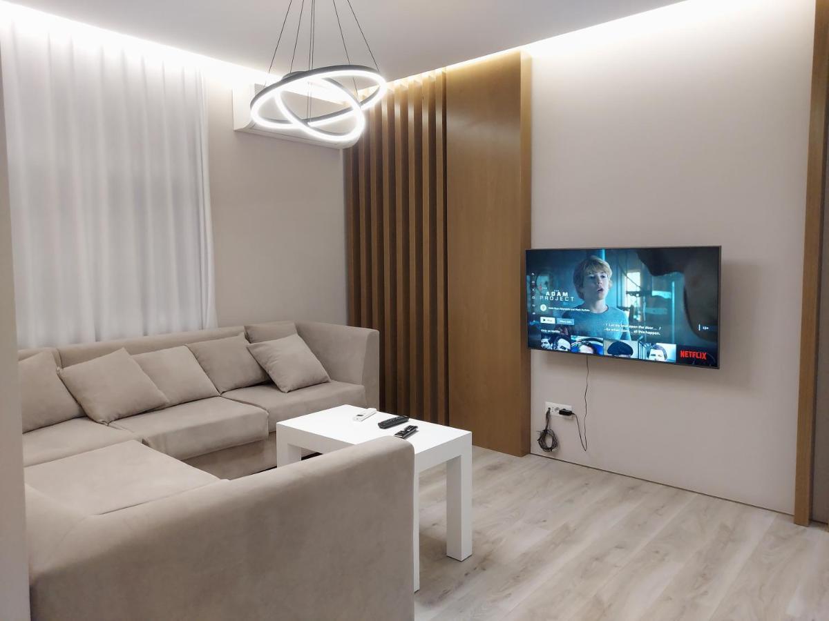 Luxurious Double Bedroom Suite Тирана Экстерьер фото