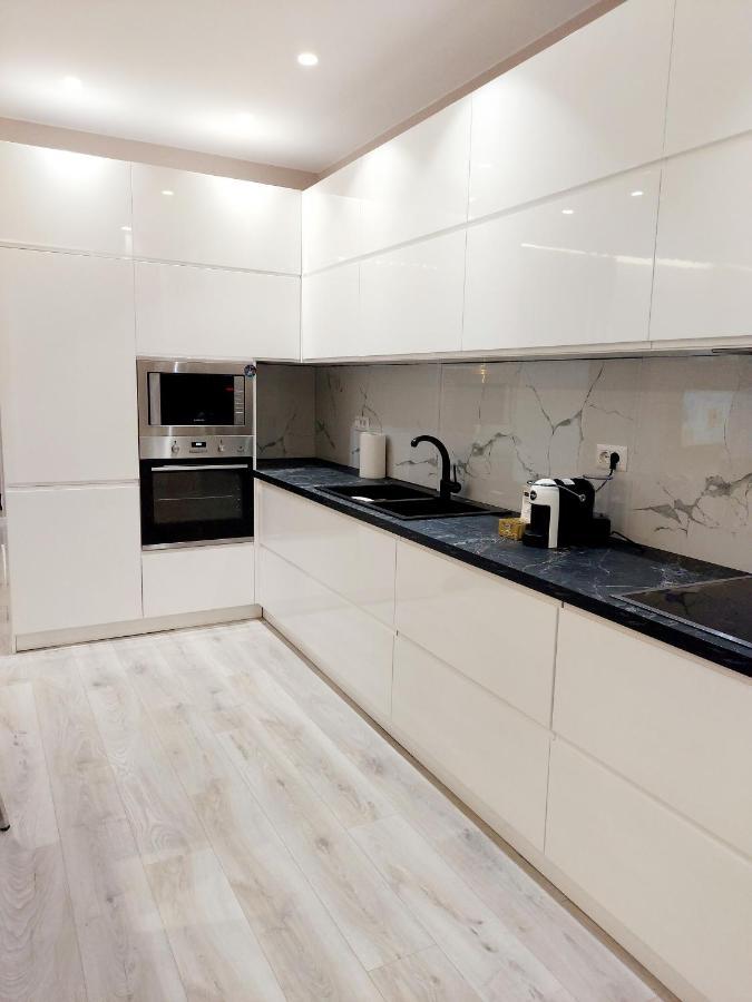 Luxurious Double Bedroom Suite Тирана Экстерьер фото