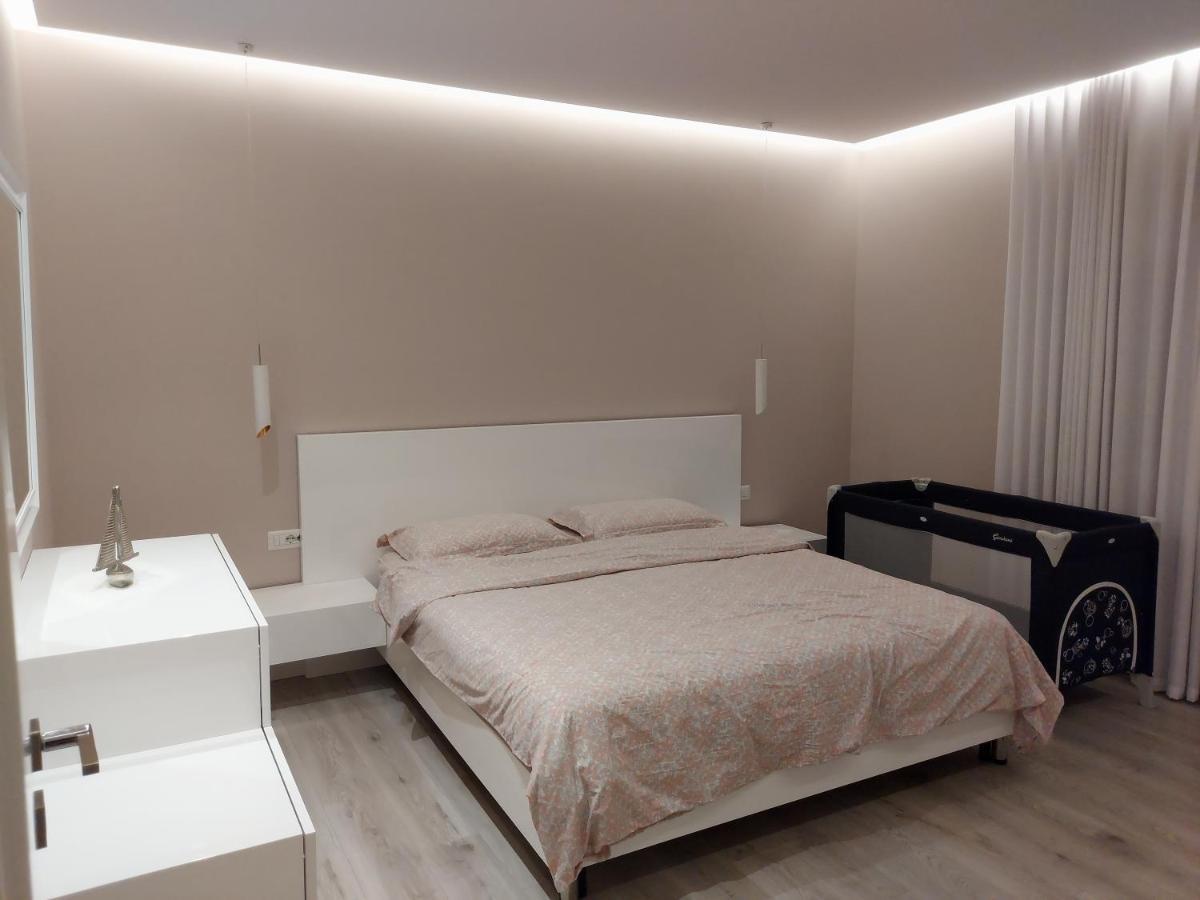 Luxurious Double Bedroom Suite Тирана Экстерьер фото