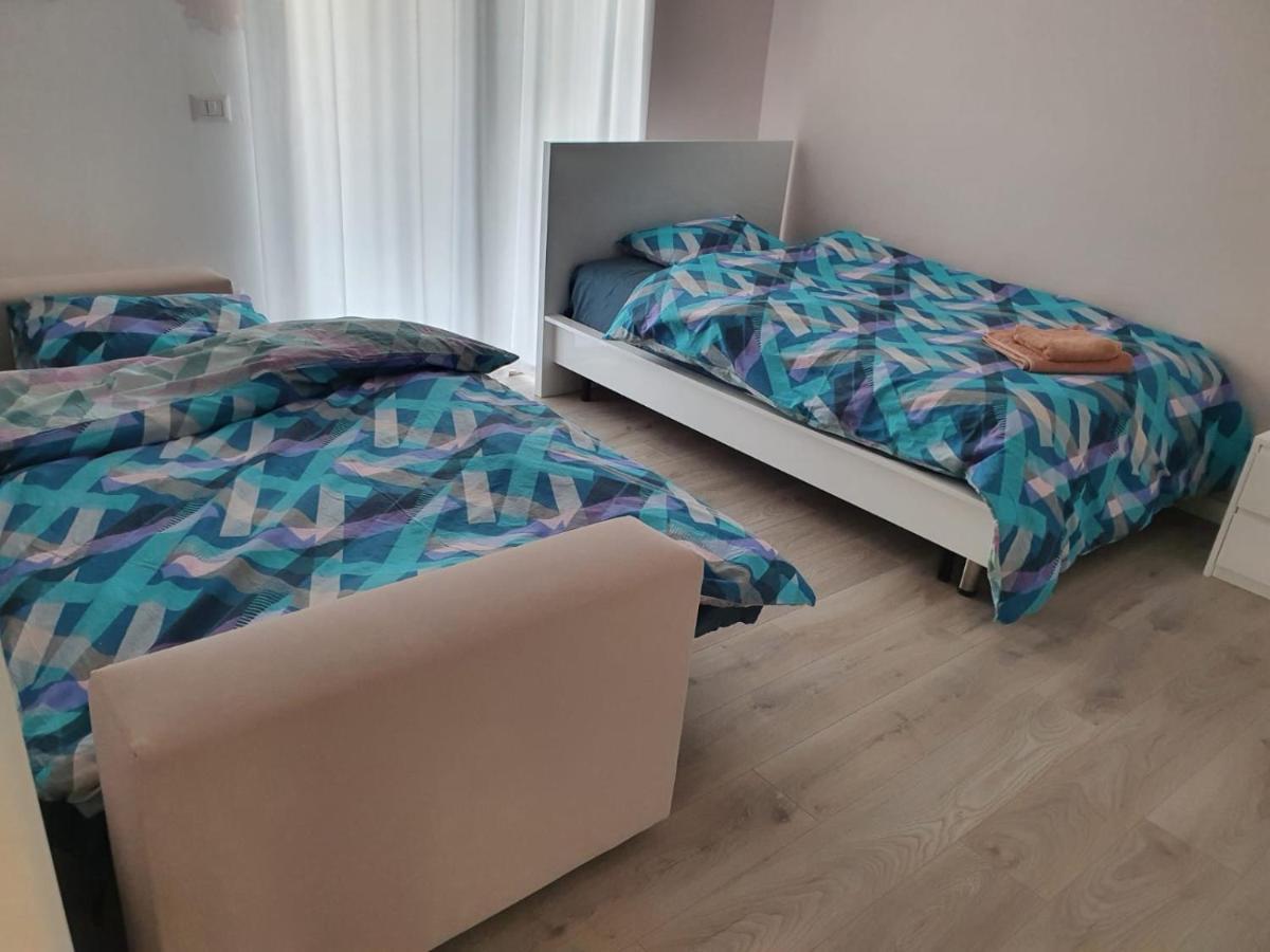 Luxurious Double Bedroom Suite Тирана Экстерьер фото
